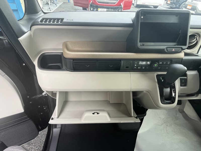 ホンダ N BOX 8枚目