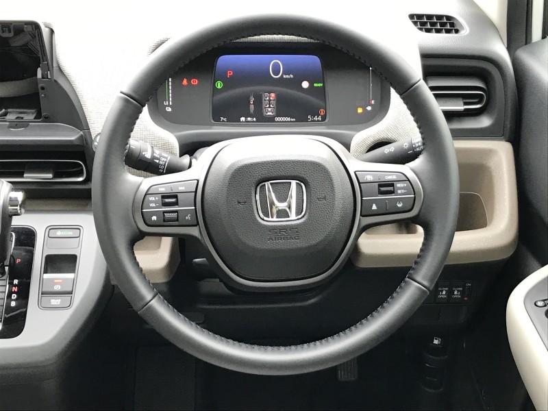 ホンダ フリード 3枚目