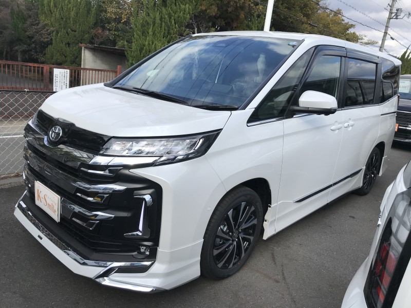 トヨタ ノア 9枚目