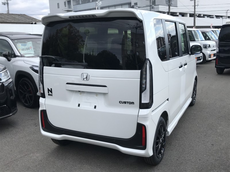 ホンダ N BOX 4枚目