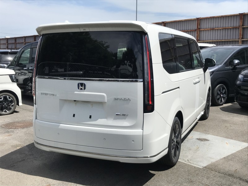 ホンダ ステップワゴンスパーダ 4枚目