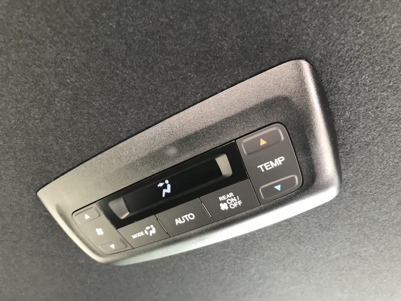 ホンダ ステップワゴンスパーダ 8枚目
