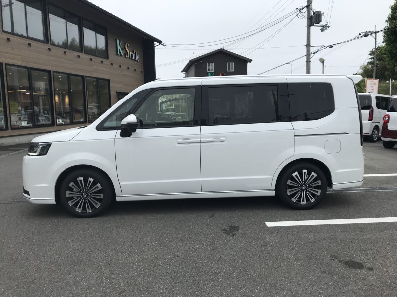 ホンダ ステップワゴンスパーダ 7枚目