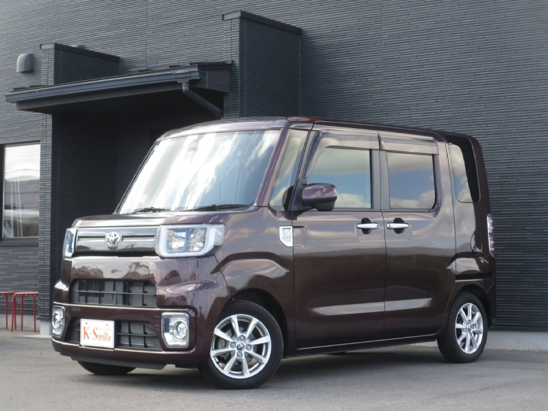 トヨタ ピクシスメガ 0枚目