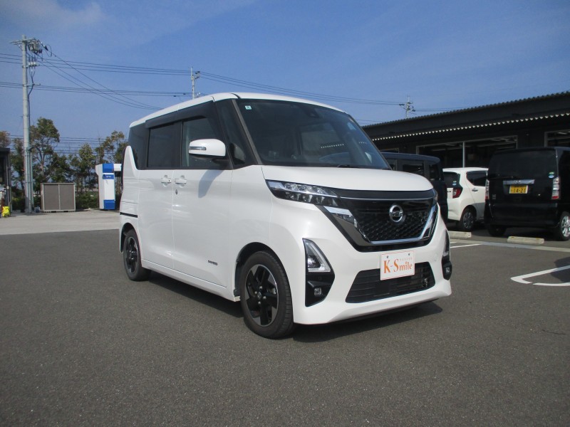 ニッサン ルークス 2枚目