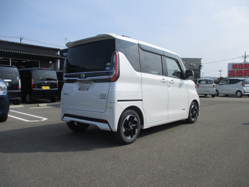 ニッサン ルークス 4枚目
