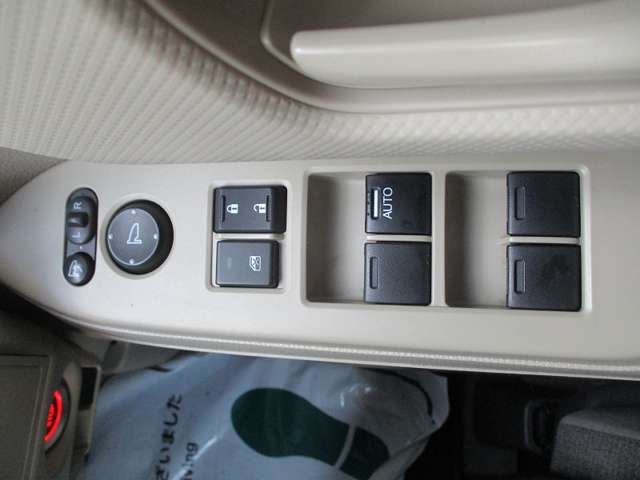 ホンダ N BOX 18枚目
