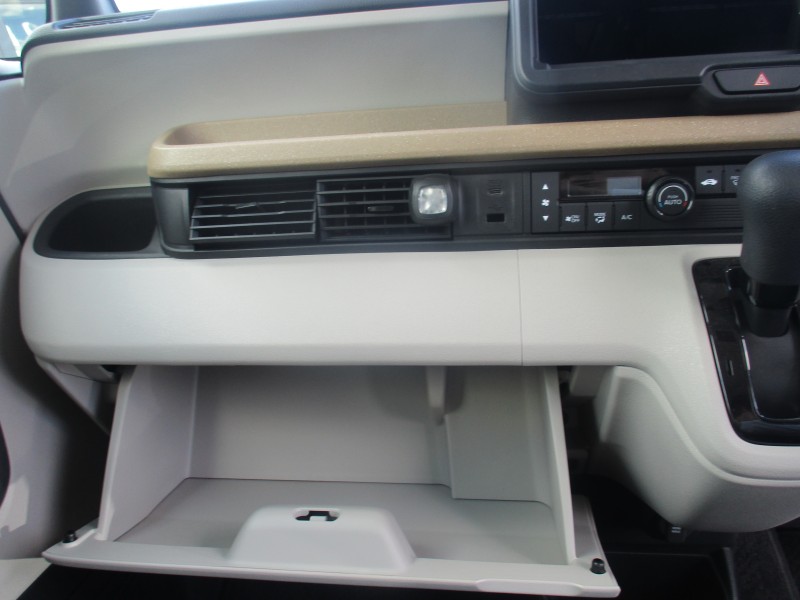 ホンダ N BOX 17枚目