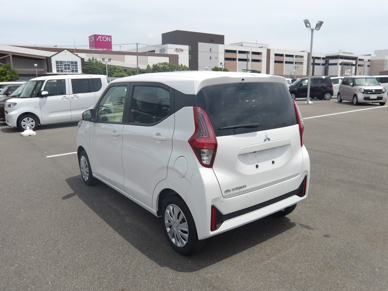 三菱 eKワゴン 6枚目