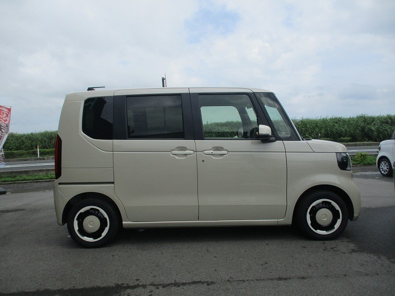 ホンダ N BOX 4枚目