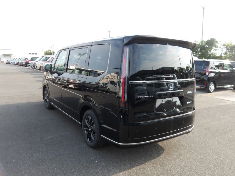ホンダ ステップワゴンスパーダ 6枚目