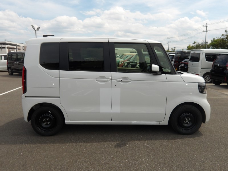 ホンダ N BOX 3枚目