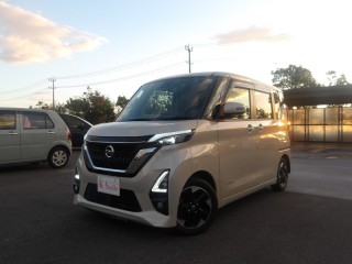 ニッサン ルークス
